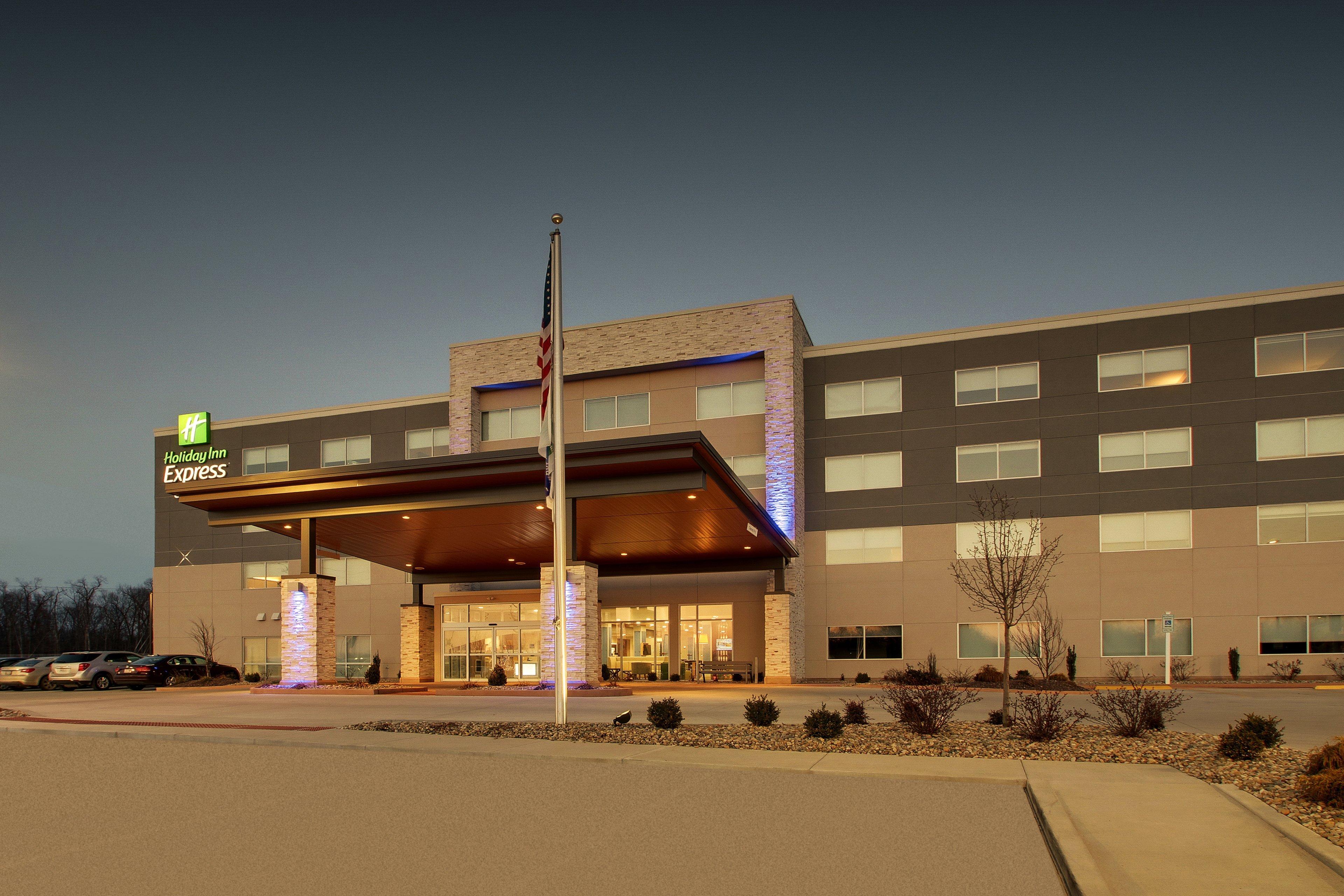 Holiday Inn Express & Suites - Mount Vernon By Ihg Exterior photo