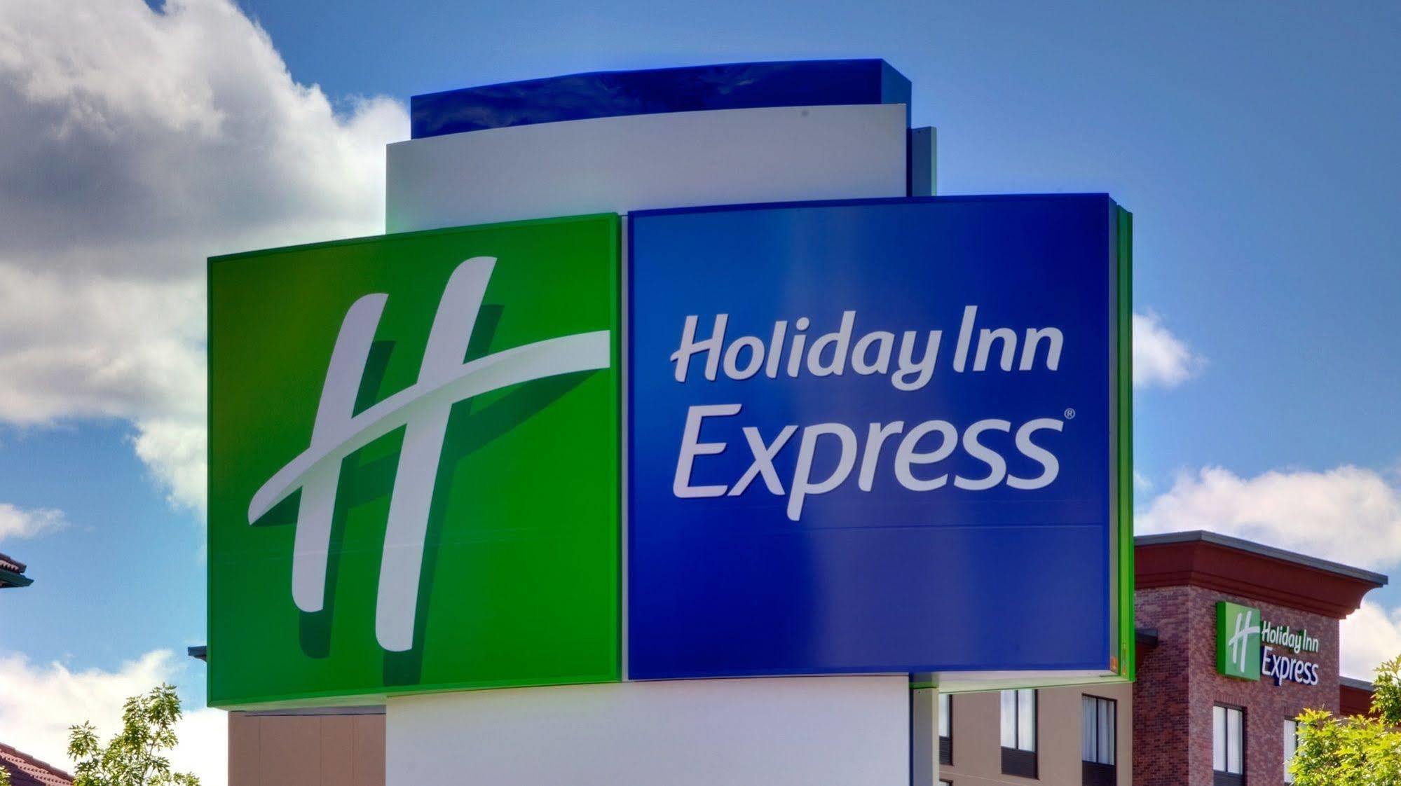 Holiday Inn Express & Suites - Mount Vernon By Ihg Exterior photo